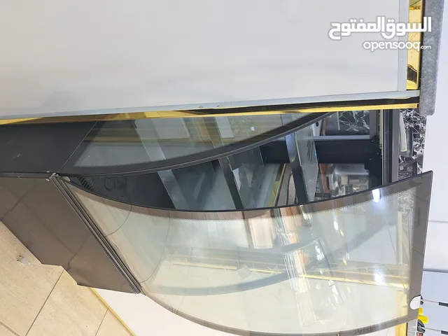 ثلاجه عرض حلويات وعصاير