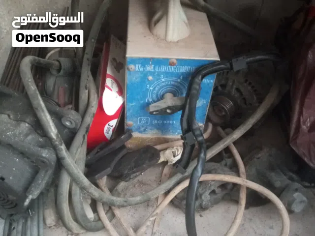 ماكنة لحام مع كوابل