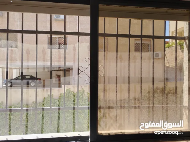 حمايات عدد 3 للبيع