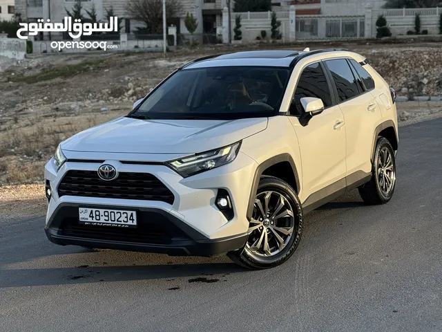 Used Toyota RAV 4 in Amman