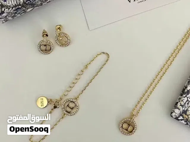 اكسسوارات ديور ماستر كولتي مطليات بالذهب