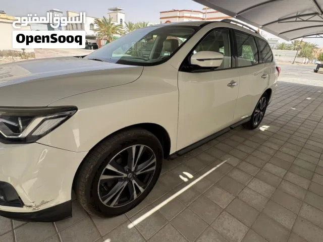 2018 Nissan Pathfinder SV