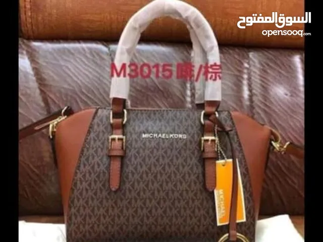 حقائب لويس فيتون نسائية للبيع في الإمارات - شنط نسائية : حقيبة يد نسائية,  ظهر: أفضل سعر