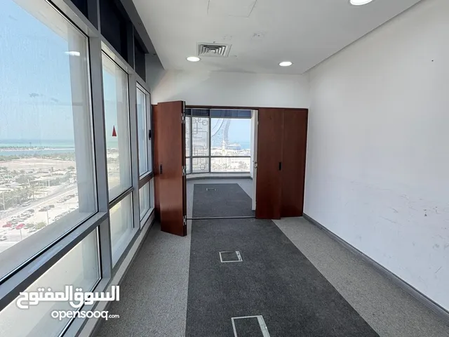 مكاتب إدارية بالوسيل مارينا بأسعار جدا مميزة و تتوفر على كل الخدمات و بالطابق ال 10
