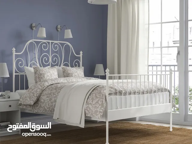 تخت ايكيا مزدوج كينج مع فرشته حديد ابيض بحالة جيدا جدا او ممتازة