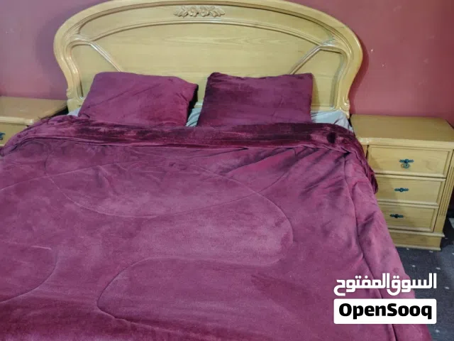 غرفة نوم تفصيل خشب زان