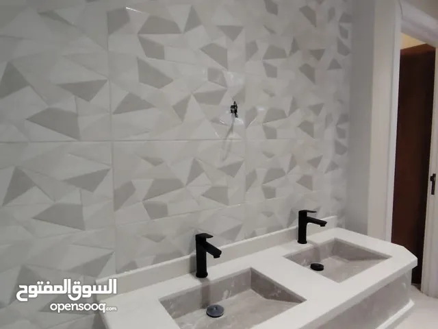 180 m2 5 Bedrooms Apartments for Rent in Al Madinah Al Aridh