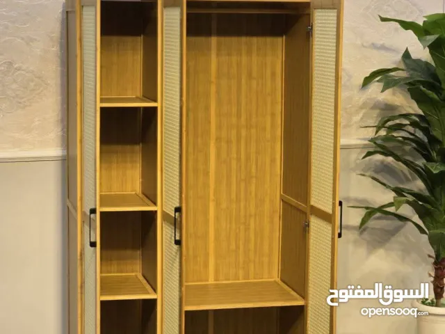 خزانة 3 أبواب سعر خاص علاقة ورفوف