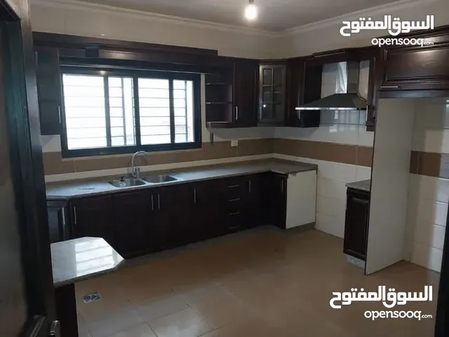 196 m2 3 Bedrooms Apartments for Rent in Amman Khalda