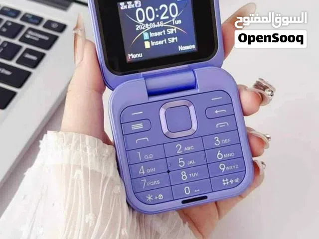 تليفونات صغيرة في  الحجم