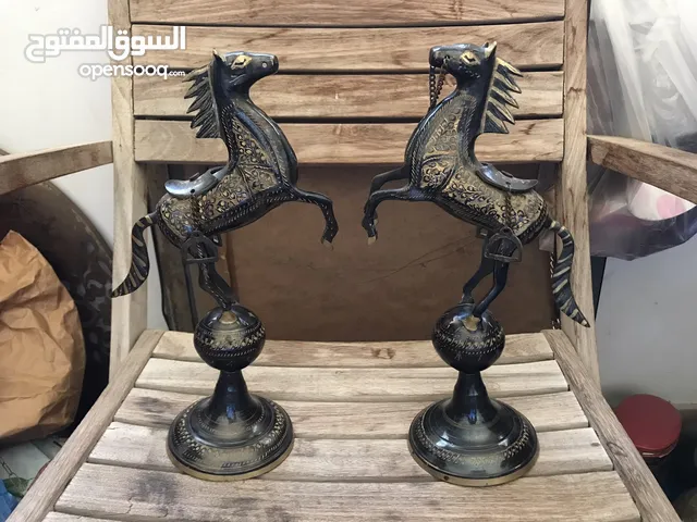 مجموعة تحف نحاسية للبيع