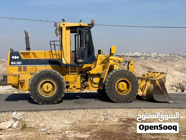 Komatsu جرافه كوماتسوه 350. موديل 1987داش ون موديل 87 للبيع علا الشغل مباشره أن شاء الله أقرأ الوصف