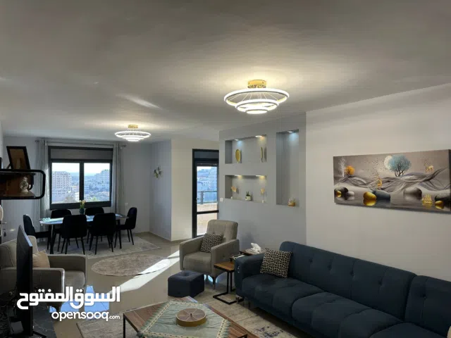 شقه مميزة جميله للايجار للعاائلات مميزة مشمسه طوال الوقت الماصيون قرب البنك العربي