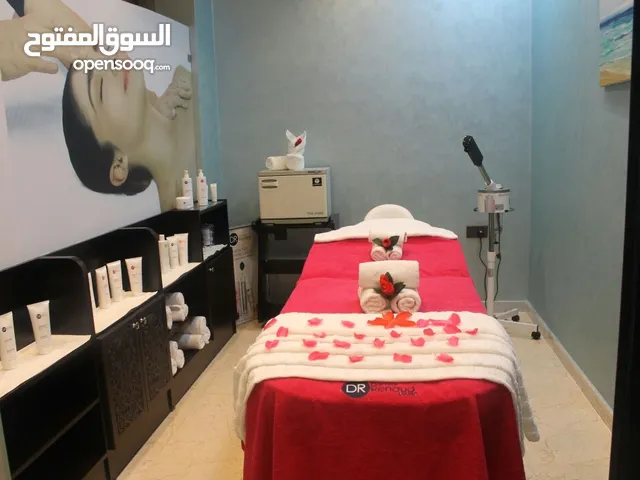 سبا ومركز تجميل للبيع بمدينه العين منطقه المعترض