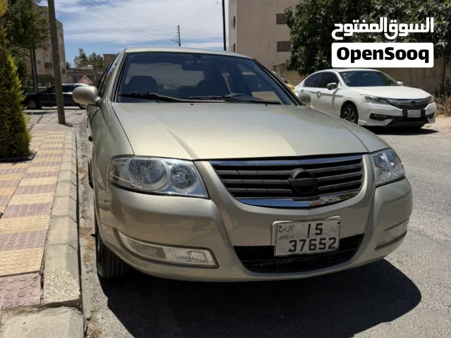 2009 نيسان صني Standard