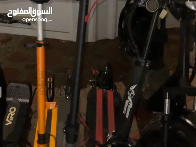 للبيع سكوترات نضاف