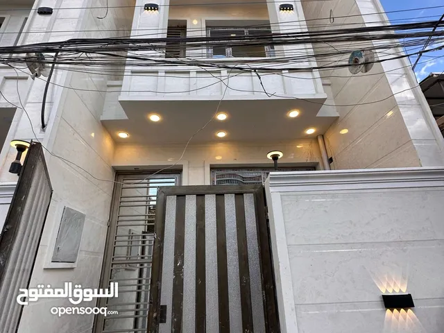 75 m2 3 Bedrooms Townhouse for Rent in Baghdad Jihad