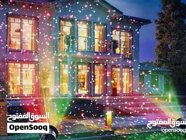برجكتور اضاءه بعيدهة المدى3000 متر نقاط ليزر متحركه  تضيء واجهة عماره او بنايه او محل تجاري او زينة