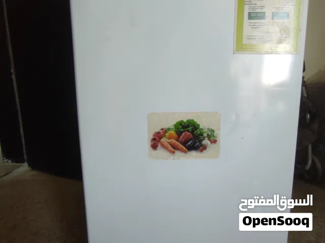 ثلاجة صغيرة ميني بار