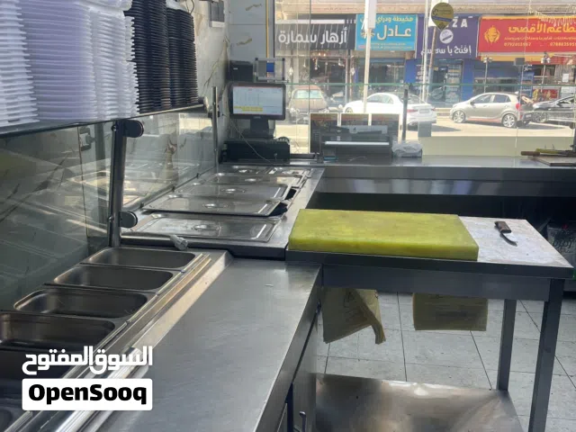 مطعم جاهز بشكل كامل