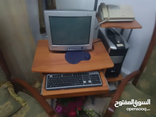 كمبيوتر للمهندسين اصلي بسعر طري جدا معاه طاوله هديه خاصه فيه و تلفاز هديه خاص فيه ممكن تغيره