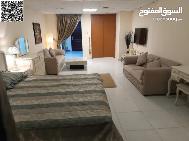 (هشام) استوديو فــاخــر وراقي مميز فـي قـلــب عجـمـان بـرج فـالـكـون – فـرصــة لا تعــوض للـتـمـك