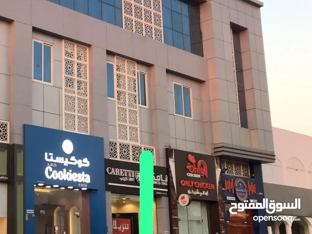 محل للايجار في الريان + 4 شهور فري
