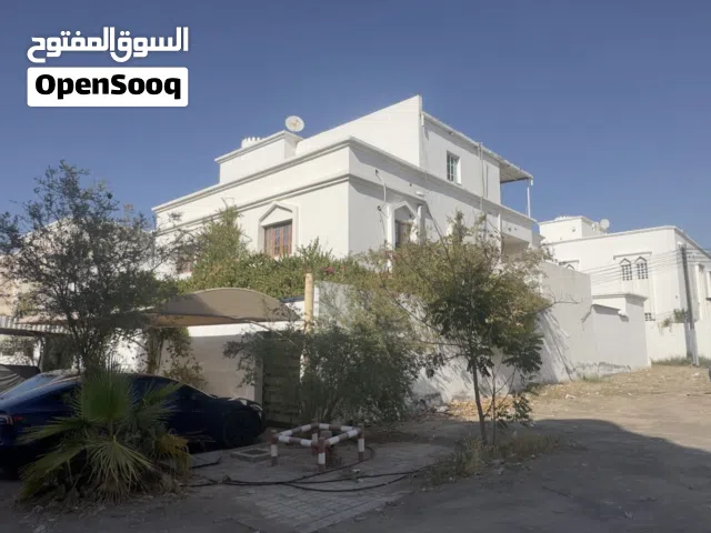 630 m2 More than 6 bedrooms Villa for Sale in Muscat Al Khuwair