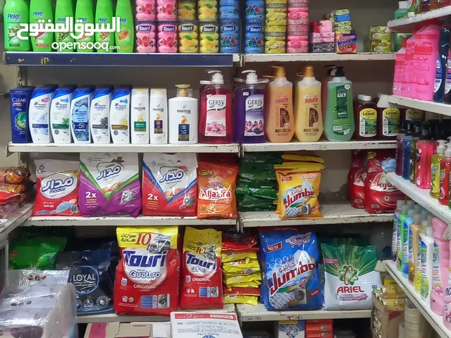 بقالة للبيع الموقع اربد خلف سمايل للالبسة بالقرب من مسجد عبد الله الحمود مساحة 30 متر السعر11500
