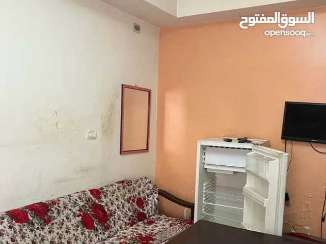 الشميساني  قرب مستشفى التخصصي يومي اسبوعي شهري  غرفه نوم مطبخ حمام مفروش