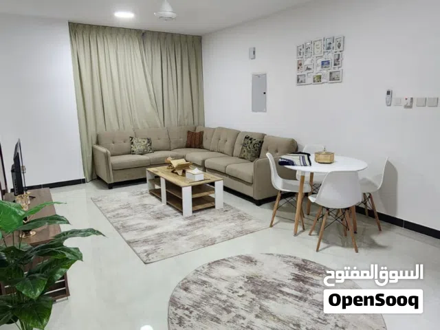 شقة للايجار في المعبيلة شارع النزهه