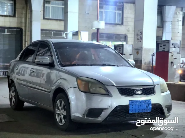 كيا ريو وارد امريكي موديل 2011