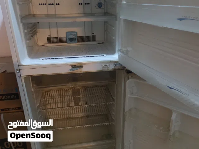 ثلاجة شارب للبيع