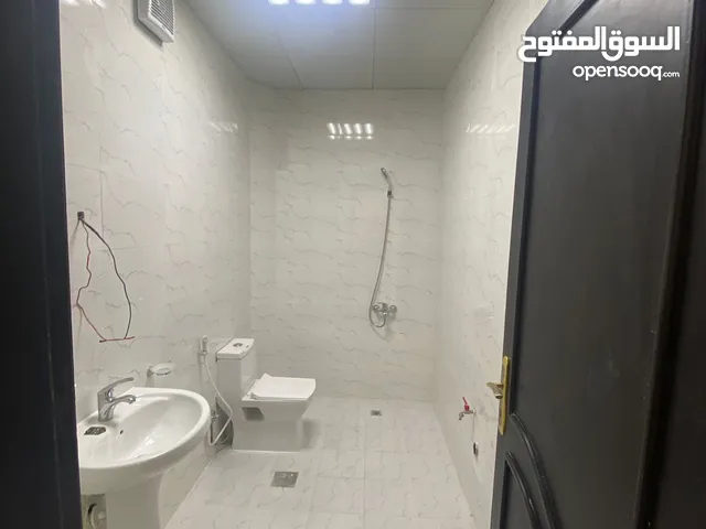 100 m2 Studio Apartments for Rent in Al Ain Al Muwaiji