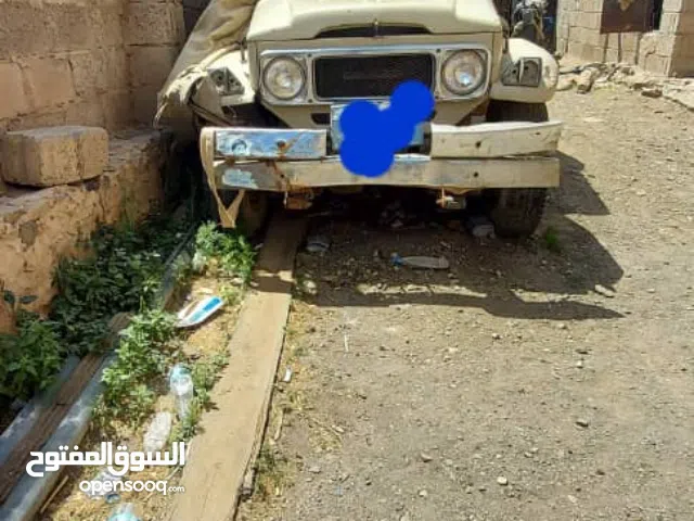 تويوتا لاندكروز 1982