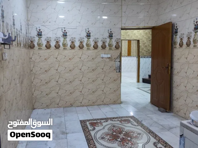 100 m2 1 Bedroom Townhouse for Rent in Basra Qibla