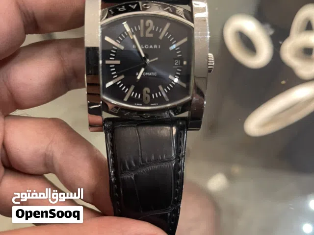 ساعة فاخرة من نوع بفلكاري