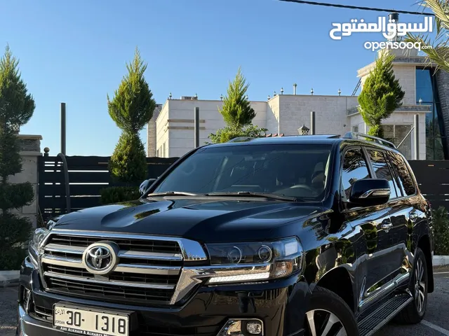 تويوتا لاند كروزر جراند تورينج v8 2019 فل كامل اعلى صنف للبيع او البدل