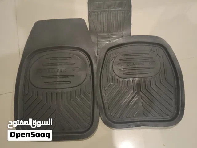طقم دواسات سياره جديد للبيع