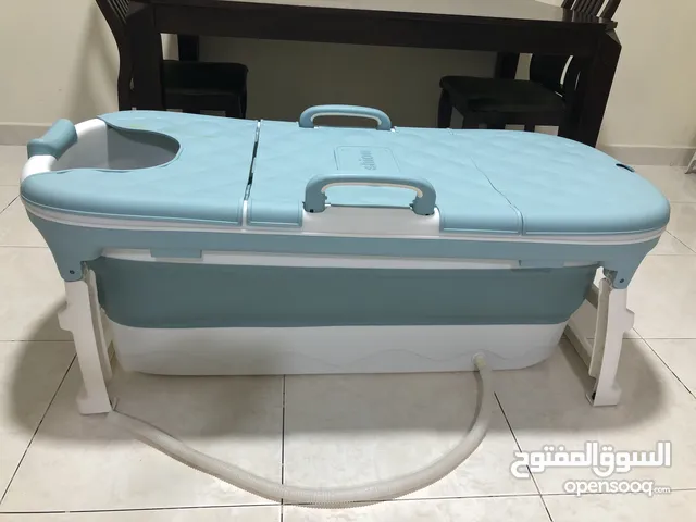 FOLDABLE Bath Tub like new