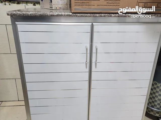 خزانة مطبخ ابيض بسلفر