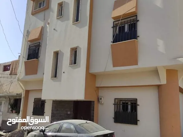 120 m2 More than 6 bedrooms Townhouse for Sale in Tripoli Old Soar Road