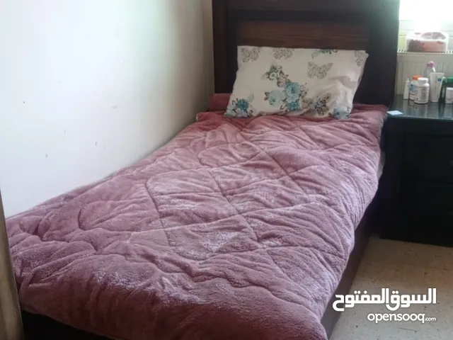 غرفة نوم خشب لاتيه اصلي 100٪ بسعر مغري 5 قطع
