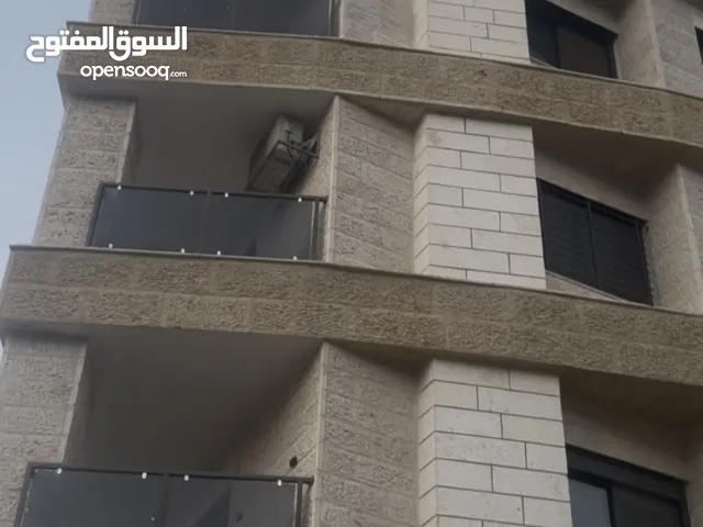 شقة مميزة بجانب السرية