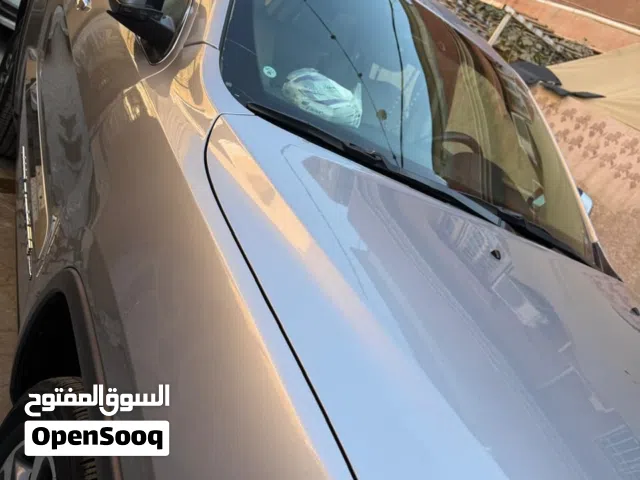 جيب شيروكي ليمتد 2018