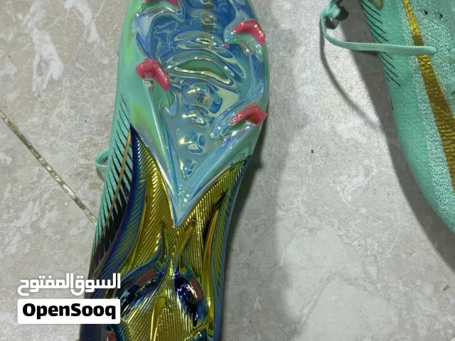 حذاء نايك مقاس 44