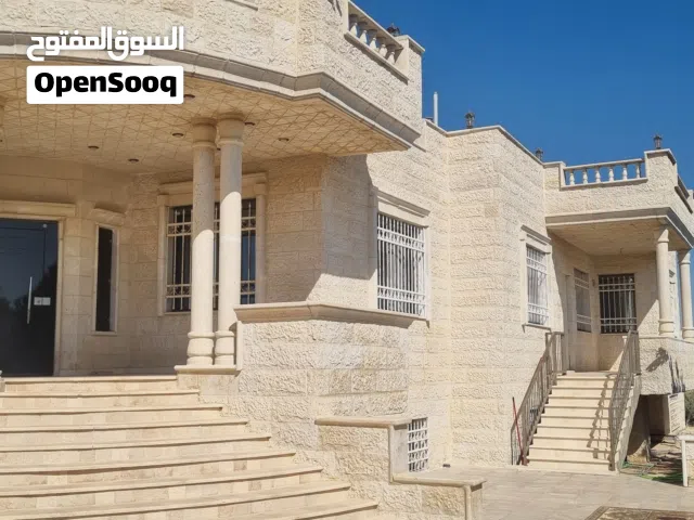 فيلا مميزة للايجار