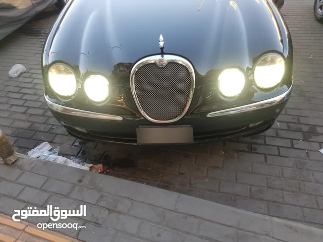 جاكور موديل 2003 ماتور 2500 فل الفل للبيع كاش قابل للبدل للبدل للبدل