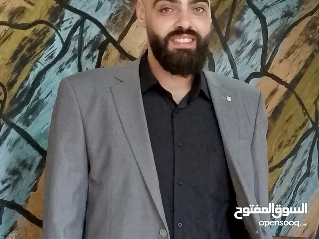 حمزة عواد