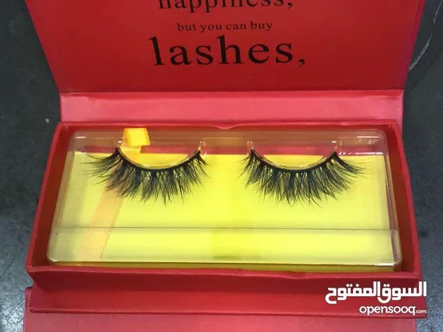 Lashes new  رموش غير مستعملة